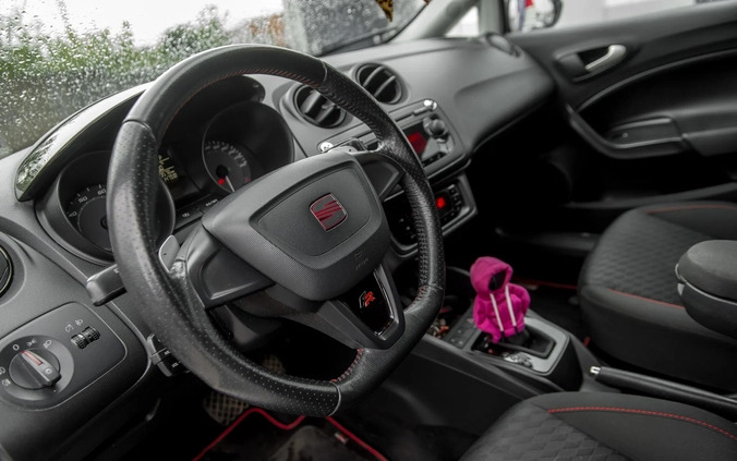 Seat Ibiza cena 26800 przebieg: 183584, rok produkcji 2010 z Radom małe 191